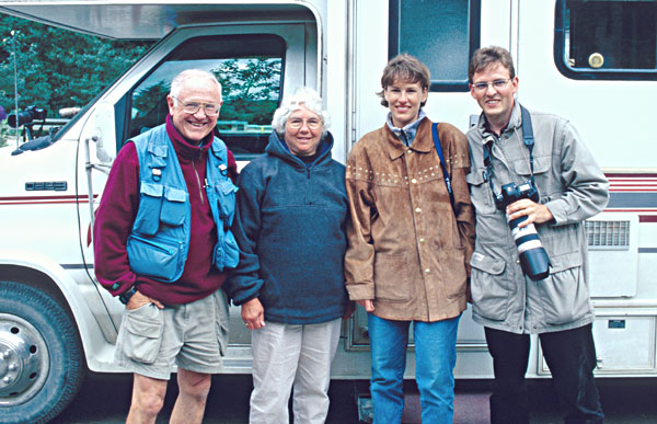 155_33_web.jpg (27279 bytes)