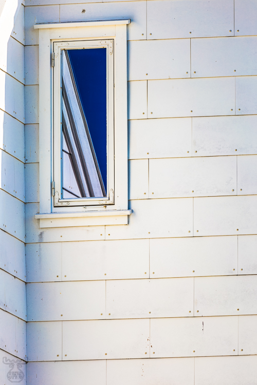 6778 - Blue White Diagonal - -